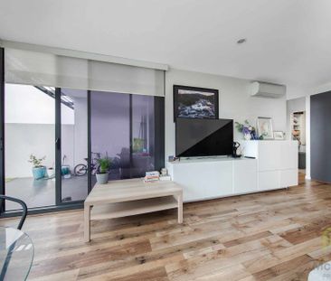 Surprisingly Spacious One-Bedroom Apartment - Photo 2