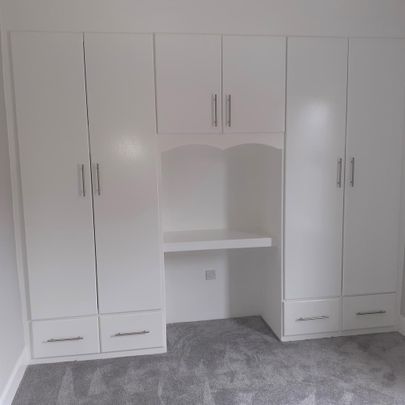 2 bedroom end of terrace house to rent - Photo 1