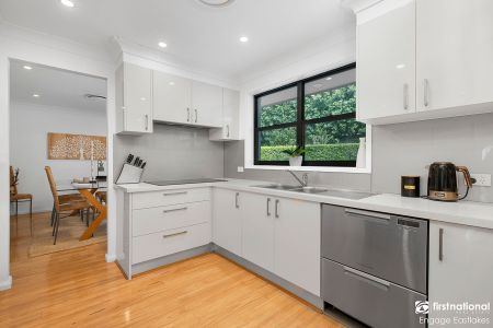 Large Quality Renovated Family Home In Popular Jewells - Photo 5