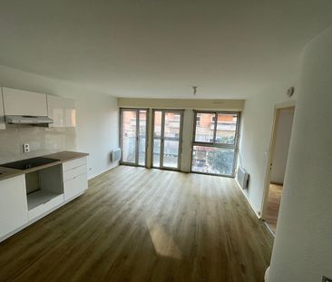 Location Appartement 2 pièces 41m² - Photo 2