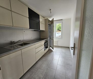 Beautiful renovated 4-room apartment in Neuchâtel - Photo 5