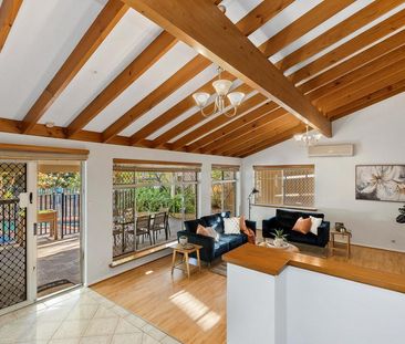 Massive Three-Bedroom, Two-Bathroom Character Home in Dianella - Photo 4