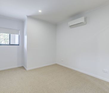 Centrally Located 2 Bedroom Unit With Secure Parking - Photo 2