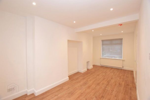 7 Strandburn Park, Belfast, BT4 1ND - Photo 1