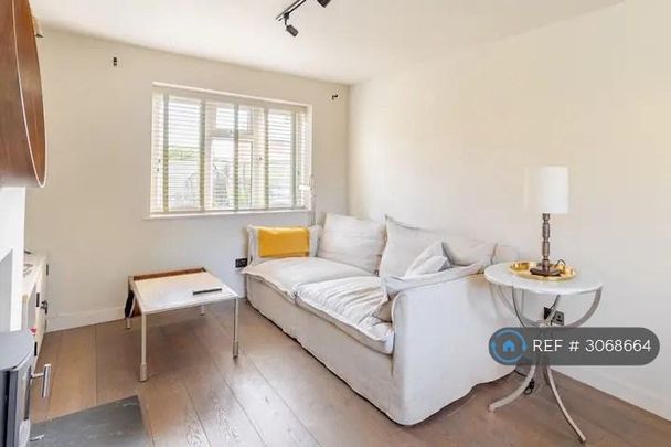 2 bedroom semi-detached house to rent - Photo 1