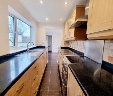 North Parade - Photo 3