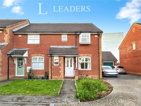 3 bedroom house to rent Magennis Close, Gosport, PO13 - Photo 2