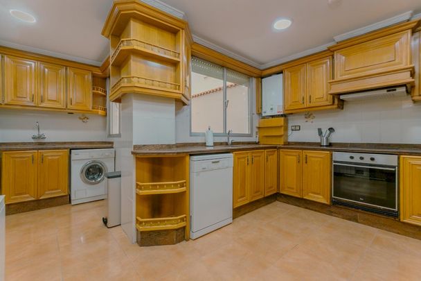 Cozy room in Valencia - Photo 1