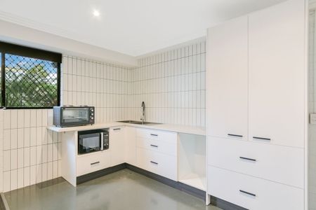 STUDIO IN CENTRAL COOLANGATTA - Photo 4