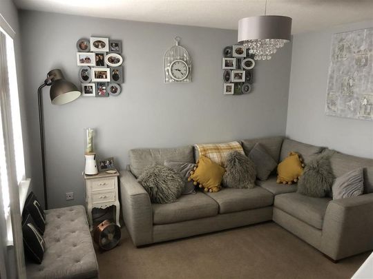 2 bedroom terraced house to rent - Photo 1