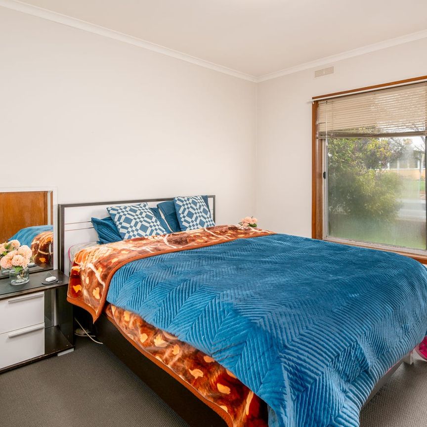 Neat and Tidy Unit - Photo 1