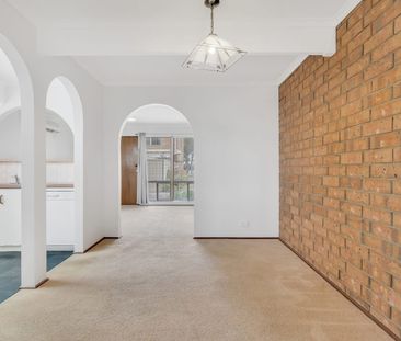 Find flexibility: where modern comfort meets low-maintenance living - Photo 1