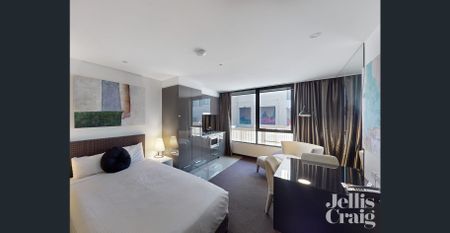 Stress free living in the heart of Hawthorn. - Photo 2