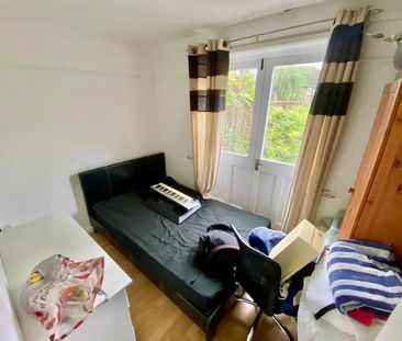 St Mildreds Road, Norwich - Photo 6