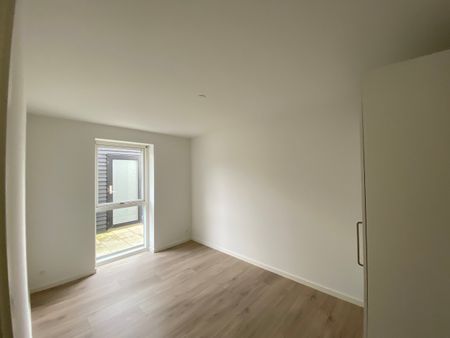 Rækkehus med god indretning og beliggenhed - Foto 2