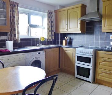 2 bedroom flat to rent - Photo 4