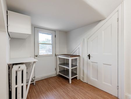 For Lease - 351 Palmerston Boulevard Unit# 3rd Flr, Toronto, Ontario - Photo 3