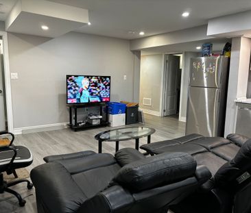 For Lease - 11 Overholt Drive Unit# Lower, Thorold, Ontario - Photo 2