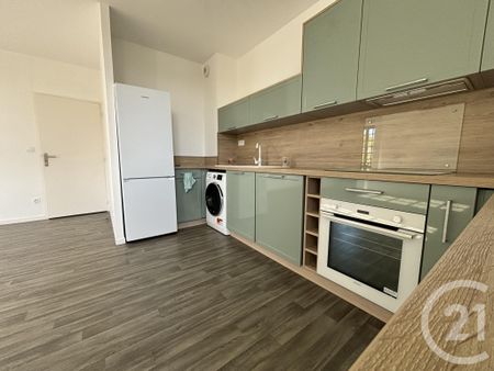 Location Appartement 3 pièces 67m² ORTHEZ 64300 - Photo 2