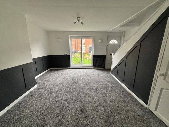 3 bedroom terraced house to rent - Photo 1