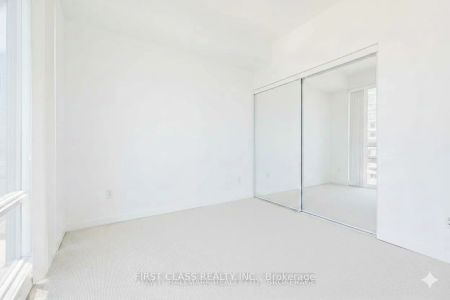 55 Bremner Boulevard #3301 - Photo 2