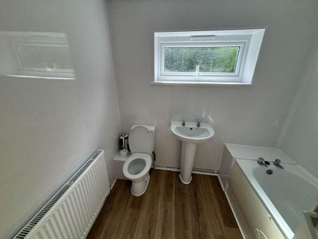 3 bedroom house to rent - Photo 2