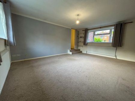 2 Bedroom Maisonette To Let - HP13 - Photo 5