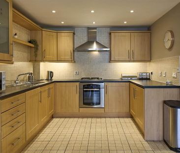 Apt 16, Church Court, Church Road, Holywood, BT18 9FP - Photo 5