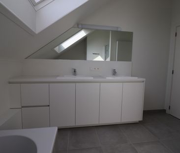 Modern en energiezuinig 2-slaapkamerappartement met carport en ruim... - Foto 5