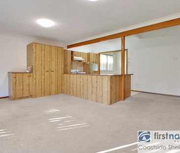 Spacious Family Home in a Coastal Setting - Photo 6