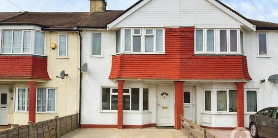 3 bedroom terraced house to rent - Photo 3