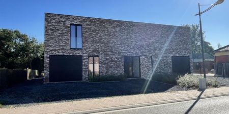 Appartement te huur in Nieuwerkerken voor € 1.150 met 2 slaapkamers - Photo 3