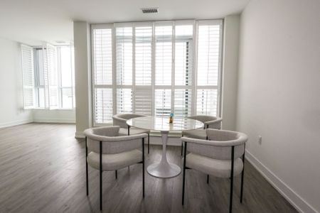 For Lease - 20 Inn On The Park Drive Unit# 438, Toronto, Ontario - Photo 3