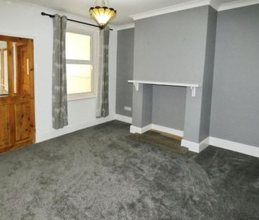 2 bedroom House To Let - Photo 3
