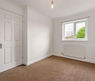 2 bedroom semi-detached house to rent - Photo 2