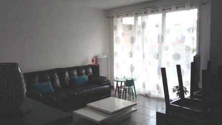 Location Appartement 3 pièces 64m² BOUGUENAIS 44340 - Photo 2