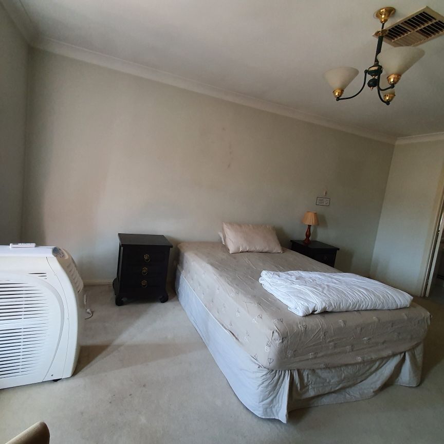 Kellyville - Photo 1