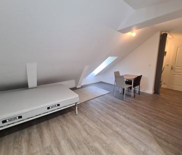 Location Appartement 1 pièce 21m² - Photo 2