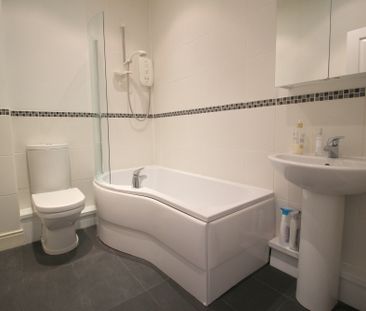 69 Watling Street Road, Fulwood - Photo 6