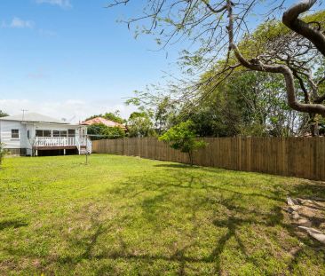 16 Chorlton Street, East Brisbane QLD 4169 - House For Rent | Domain - Photo 2