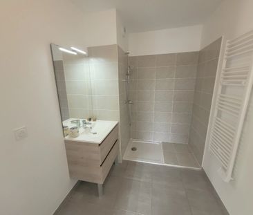 Location Appartement 2 pièces 46 m2 à Montpellier - Photo 2