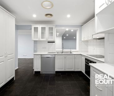 Ideal Home in the Heart of Raby - Photo 2