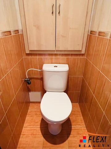 Pronájem prostorného bytu 3+1 se zasklenou lodžií, 83 m - Photo 5