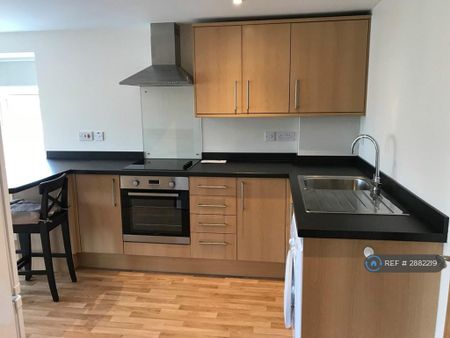 1 bedroom flat to rent - Photo 5