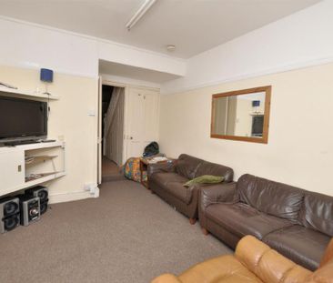5 bedroom terraced house to rent - Photo 1