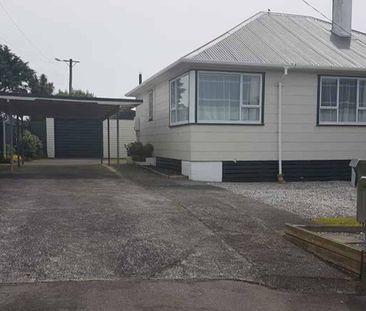 TIDY THREE BEDROOM HOME - Photo 4