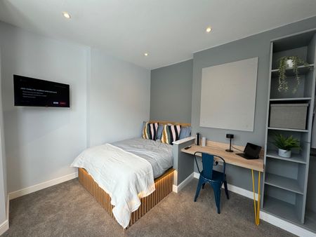 6 Bed Terraced House, Gresford Avenue, L17 - Photo 5