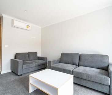 Located within a short, five minute walk to the Waikato University ... - Photo 4