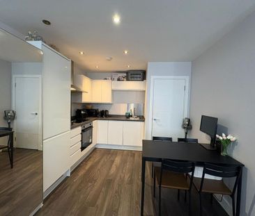 Studio to rent - Photo 2