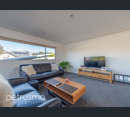 1/13 Percy Street, Bellerive, Tas 7018 - Photo 4